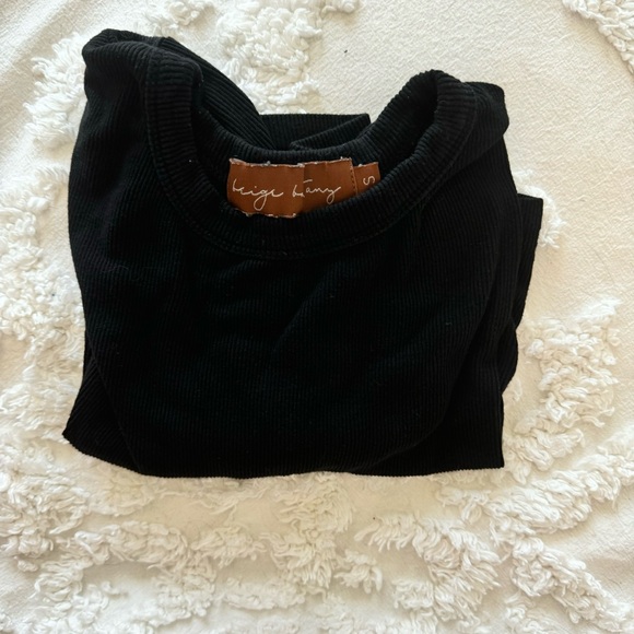 Black Crop Top - Picture 1 of 1